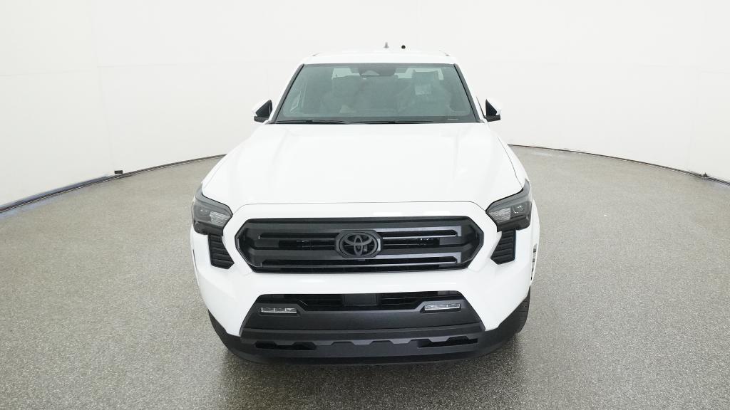 2025 Toyota Tacoma SR5 photo 3