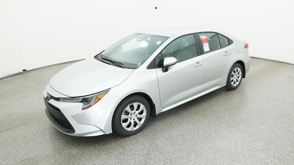 2026 Toyota Corolla LE's photo