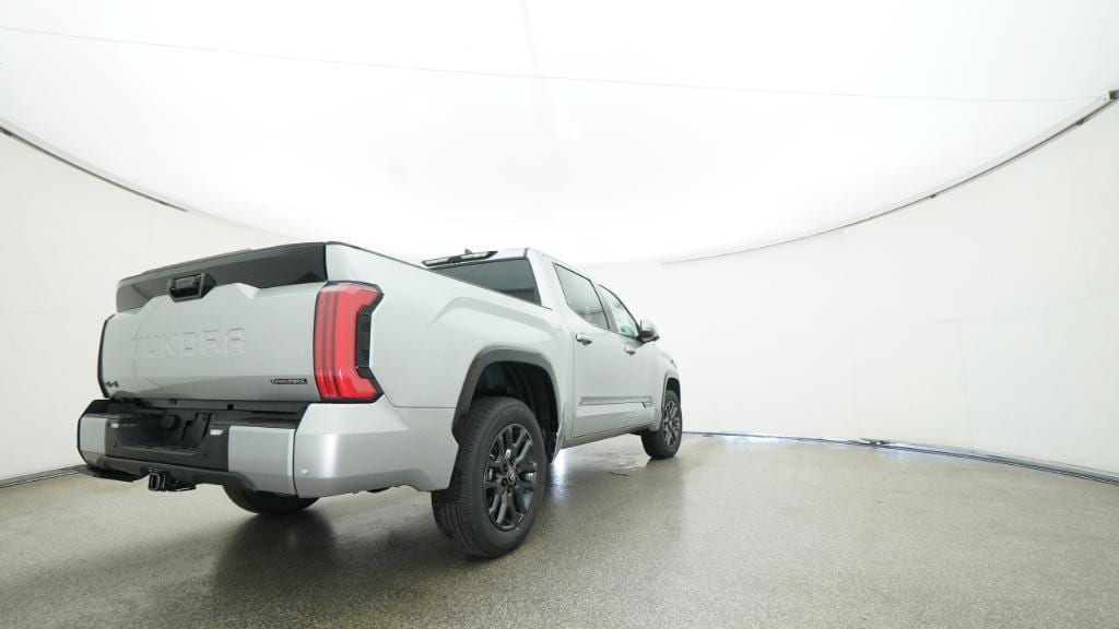 2025 Toyota Tundra Platinum - Photo 22