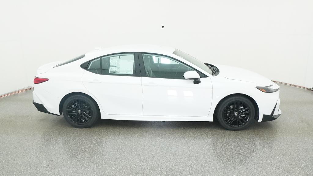 2026 Toyota Camry SE photo 3