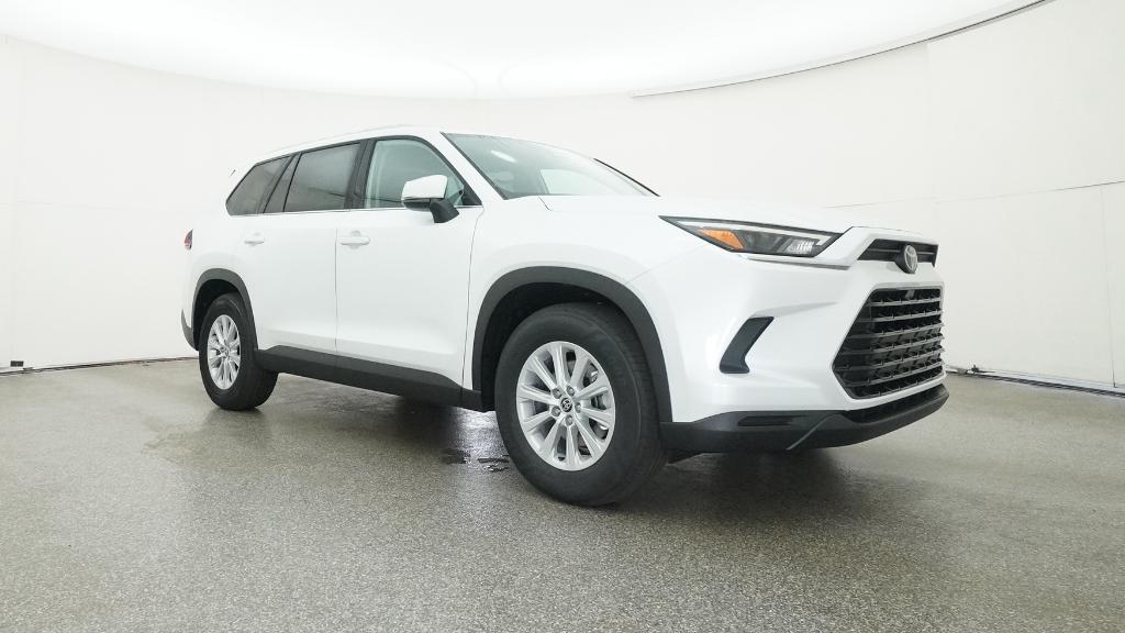 2026 Toyota Highlander XLE Hybrid photo 4