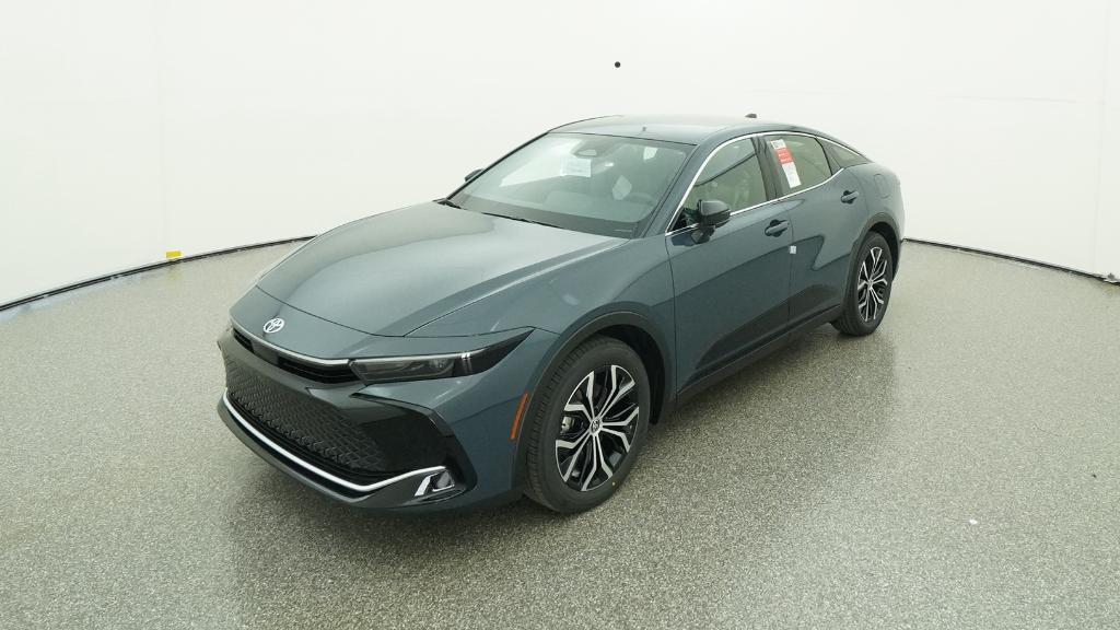 2026 Toyota Crown XLE photo 2