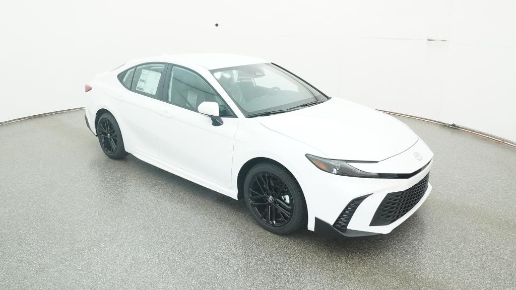 2026 Toyota Camry SE photo 4