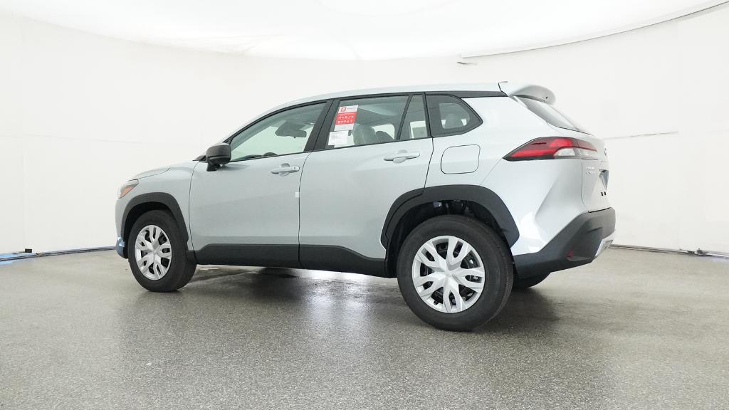 2026 Toyota Corolla Cross L photo 4