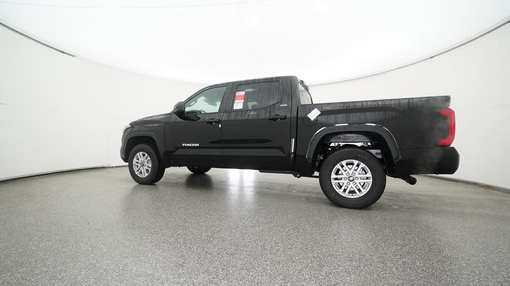 2025 Toyota Tundra SR5 - Photo 18