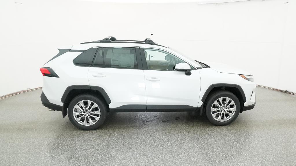 2025 Toyota RAV4 XLE Premium photo 4
