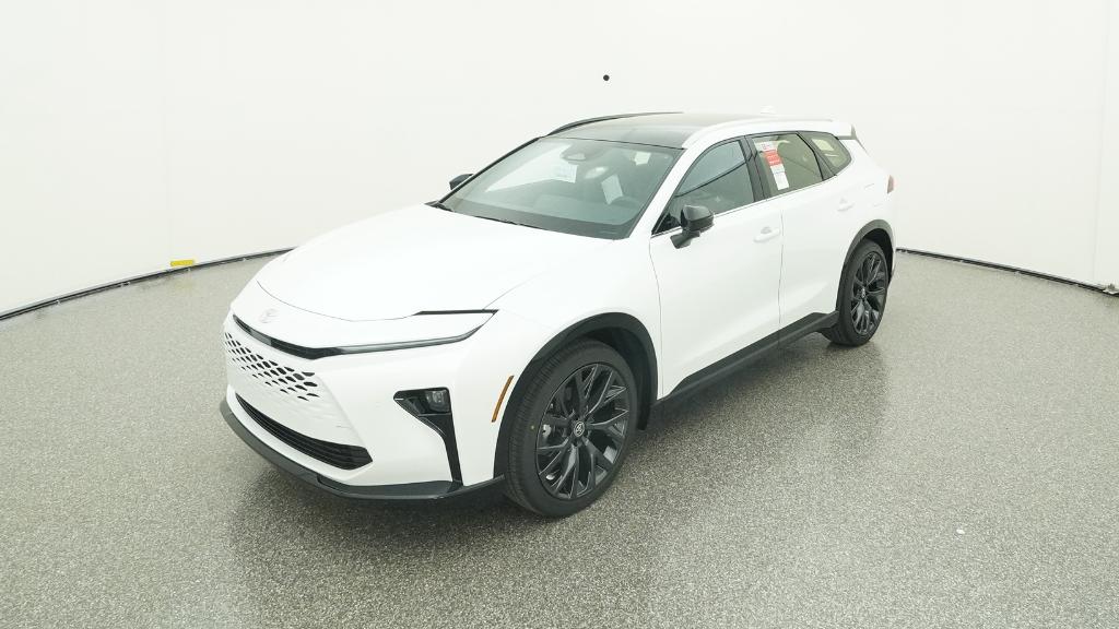 2025 Toyota Crown Signia Limited's photo