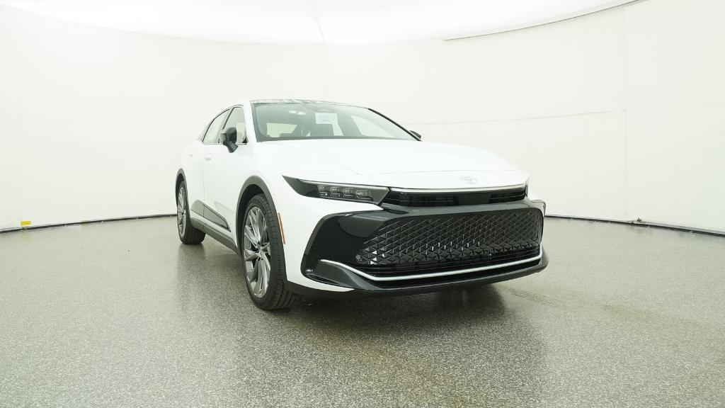 2026 Toyota Crown Limited - Photo 23