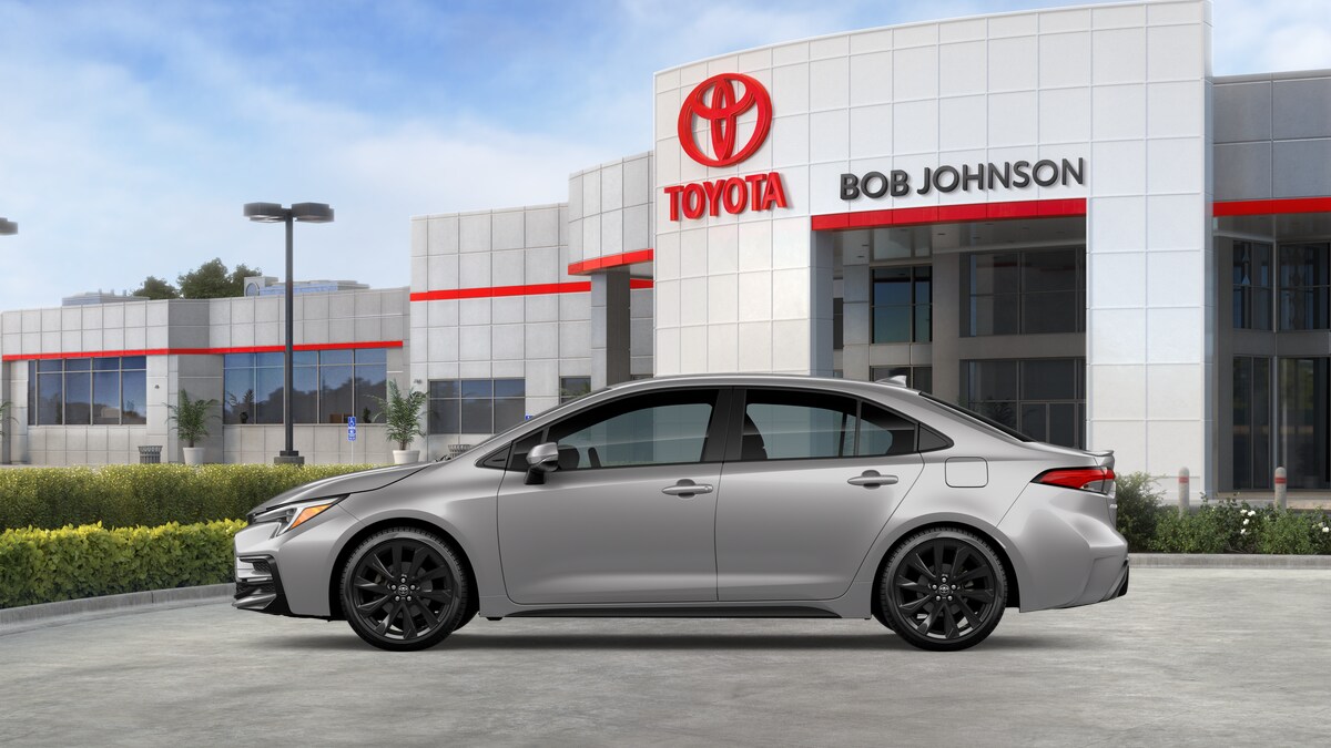 2026 Toyota Corolla SE photo 2