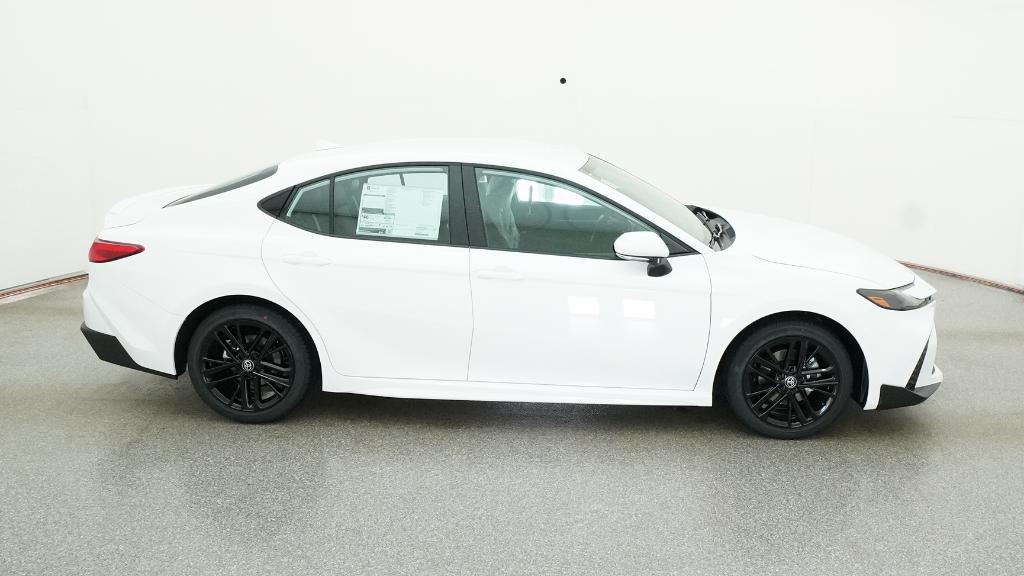 2026 Toyota Camry SE photo 2