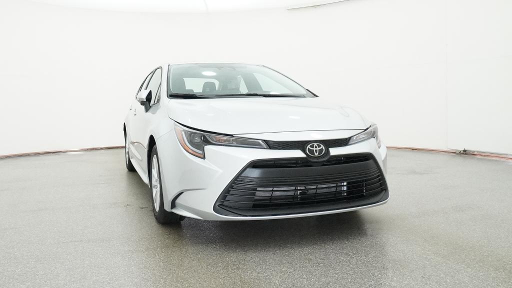 2026 Toyota Corolla LE photo 2