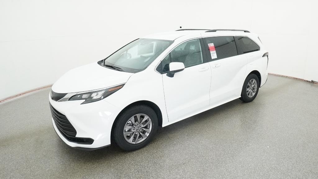 New 2026 Toyota Sienna LE 8 PASSENGER