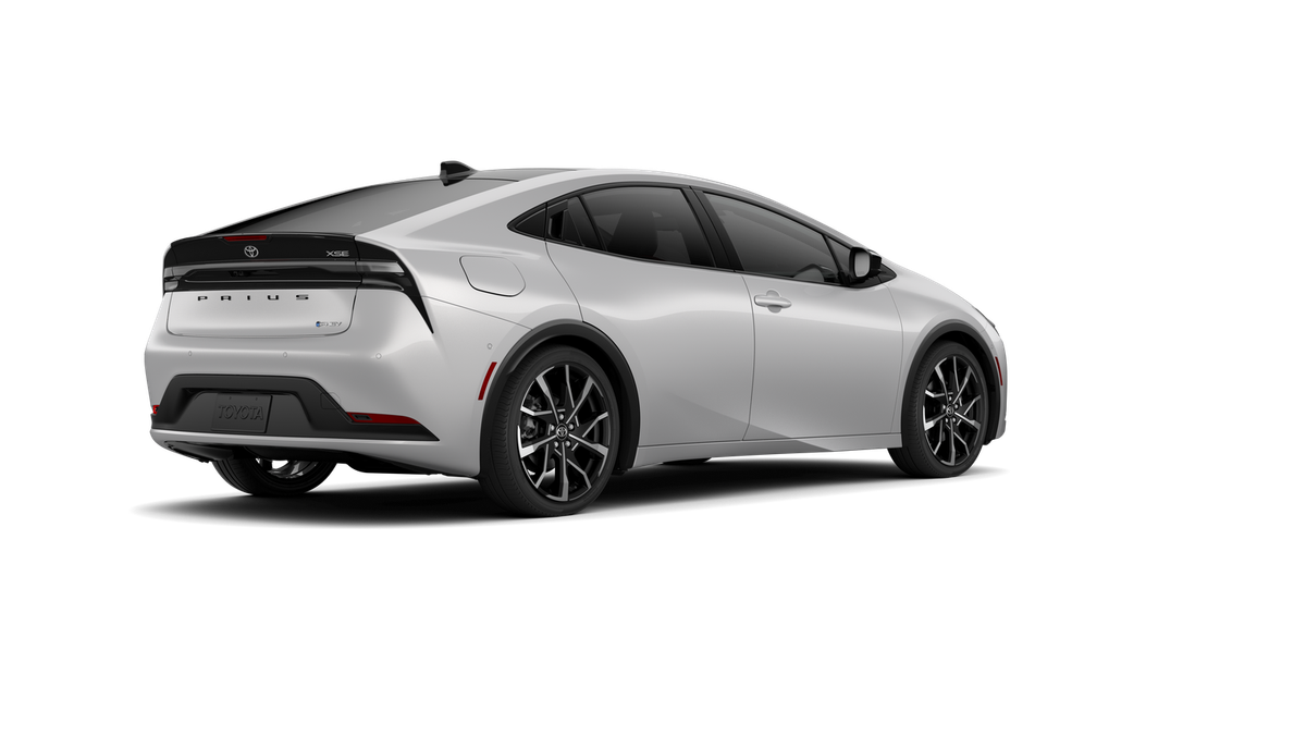 2026 Toyota Prius Plug-in Hybrid XSE Premium - Photo 10