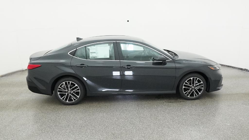 2026 Toyota Camry XLE photo 3