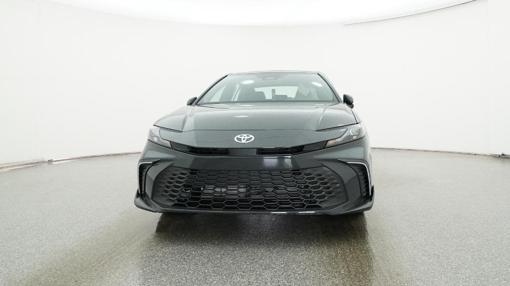 2026 Toyota Camry SE photo 3