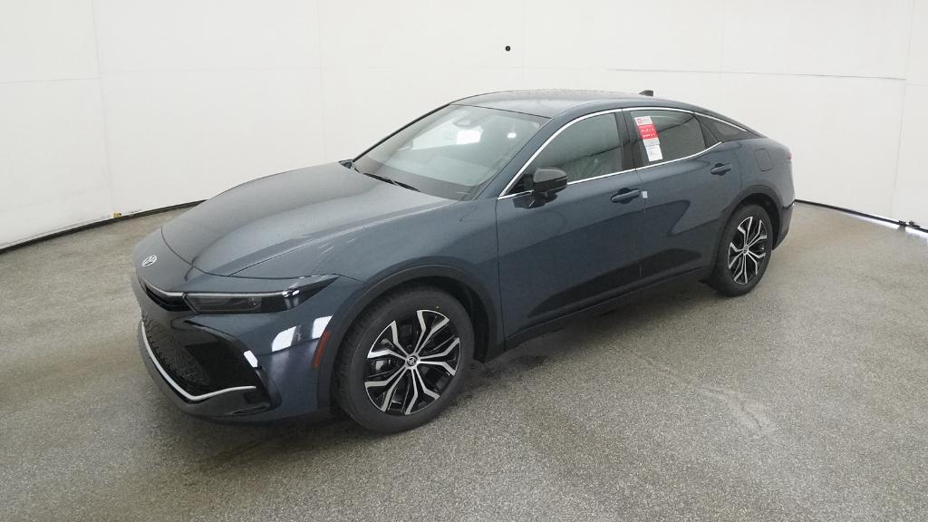 2026 Toyota Crown XLE's photo