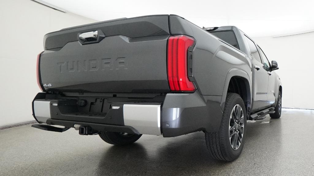 New 2026 Toyota Tundra Limited LIMITED CREWMAX 5.5