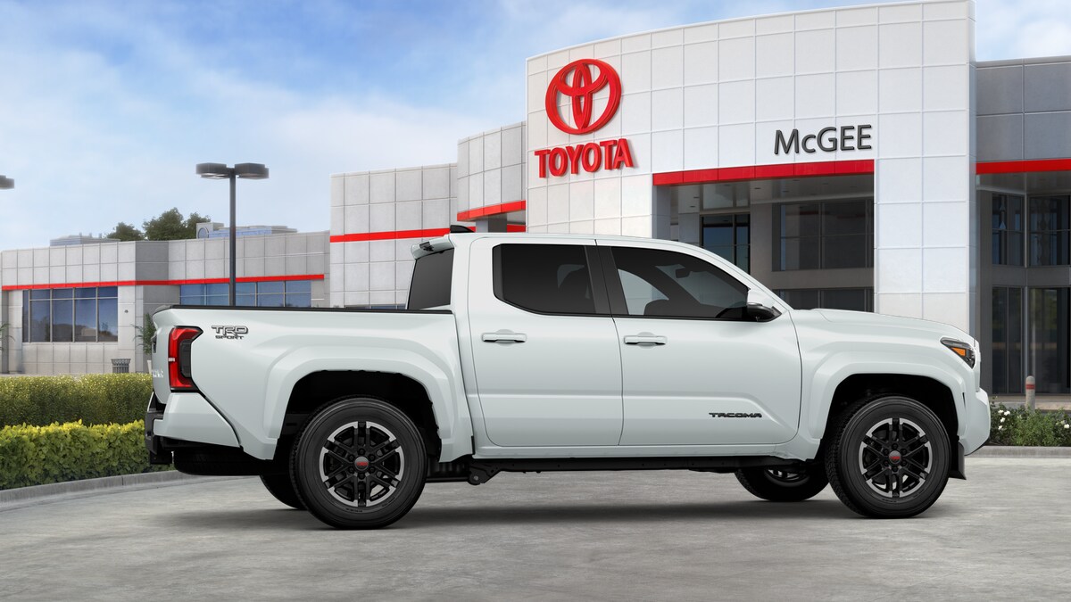 2025 Toyota Tacoma TRD Sport - Photo 38
