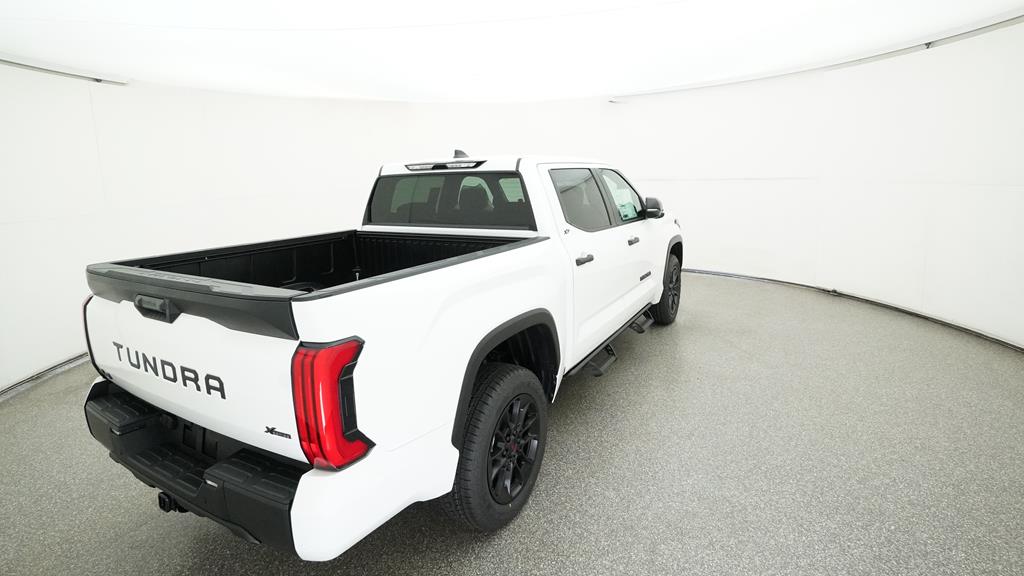 2025 Toyota Tundra SR5 - Photo 17