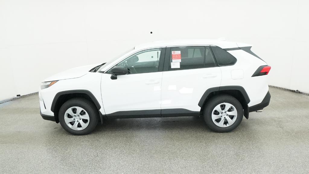2025 Toyota RAV4 LE photo 4