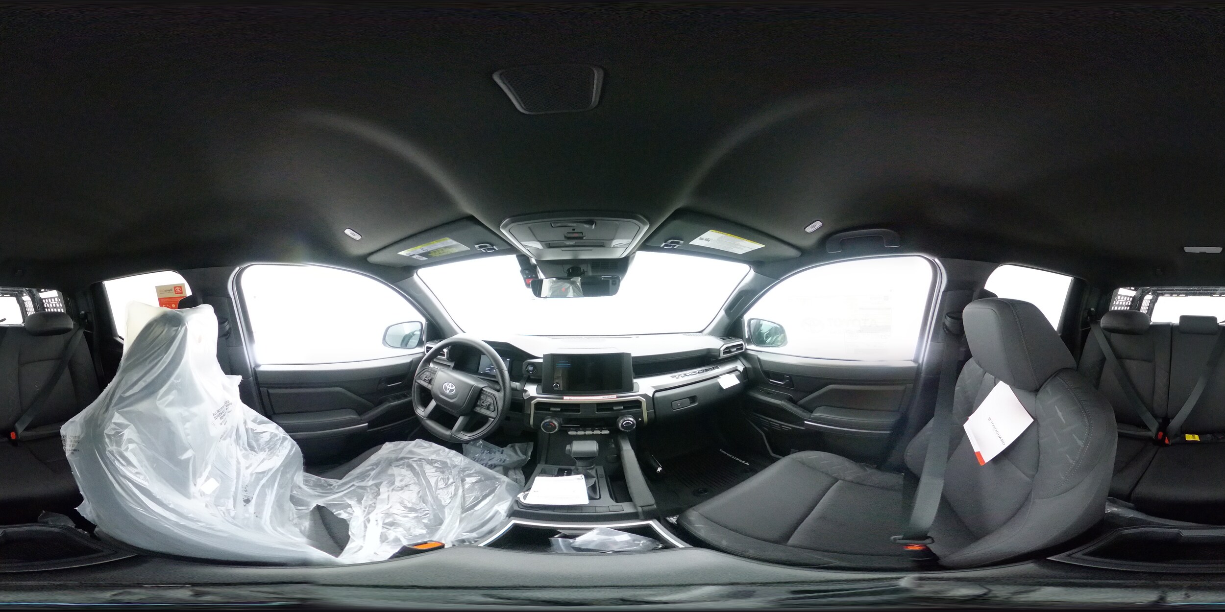 2025 Toyota Tacoma SR5 - Photo 25