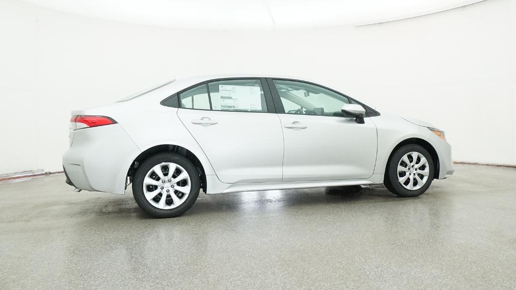 2025 Toyota Corolla LE photo 2