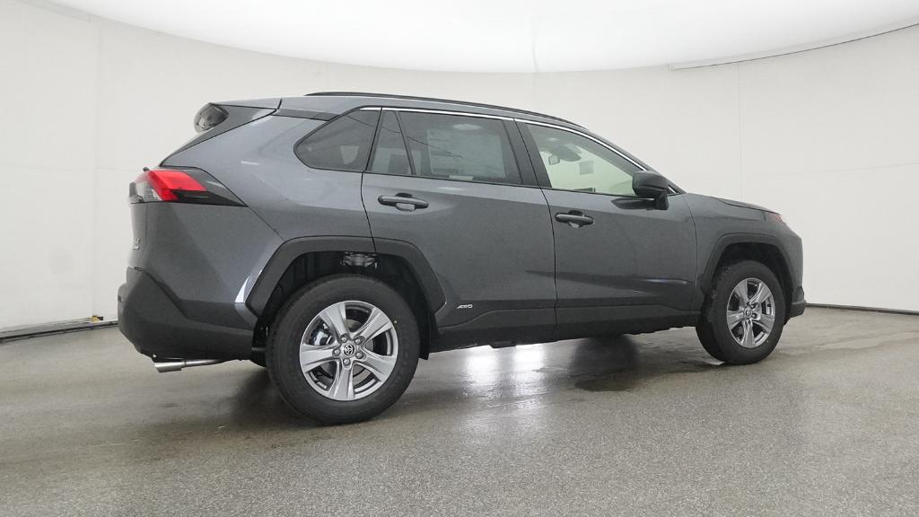 2025 Toyota RAV4 Hybrid LE photo 2