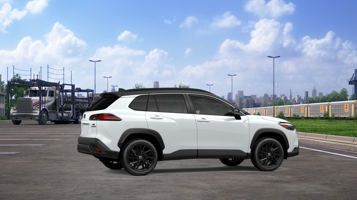 2026 Toyota Corolla Cross XSE - Photo 11