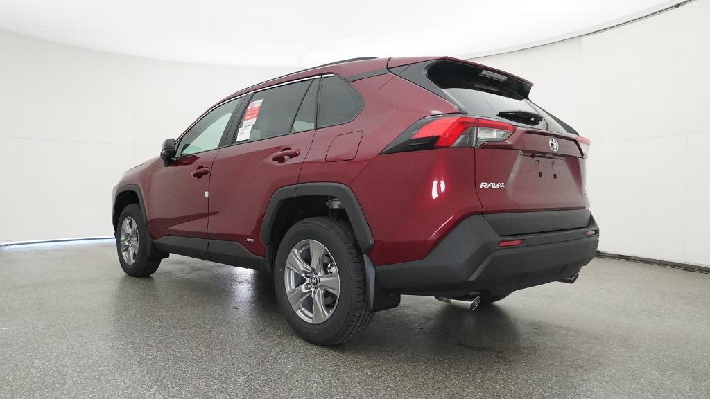 2025 Toyota RAV4 Hybrid LE photo 4