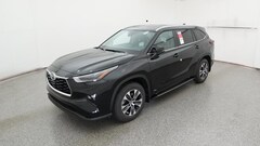2025 Toyota Highlander Hybrid XLE XLE AWD