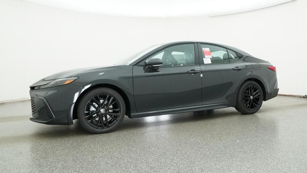 2026 Toyota Camry SE photo 4