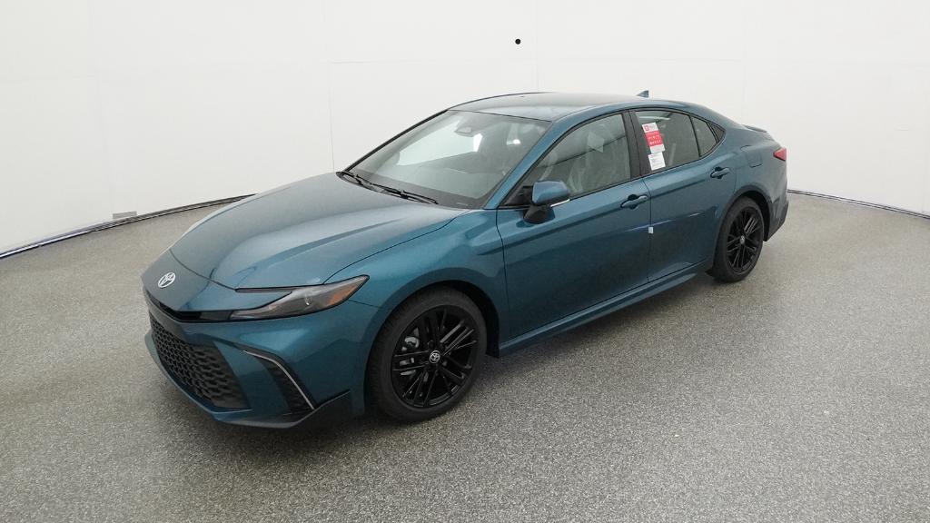 2026 Toyota Camry SE photo 4
