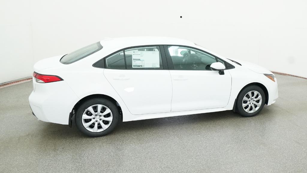 2026 Toyota Corolla LE photo 4