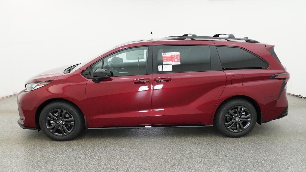 New 2026 Toyota Sienna XSE 7 PASSENGER