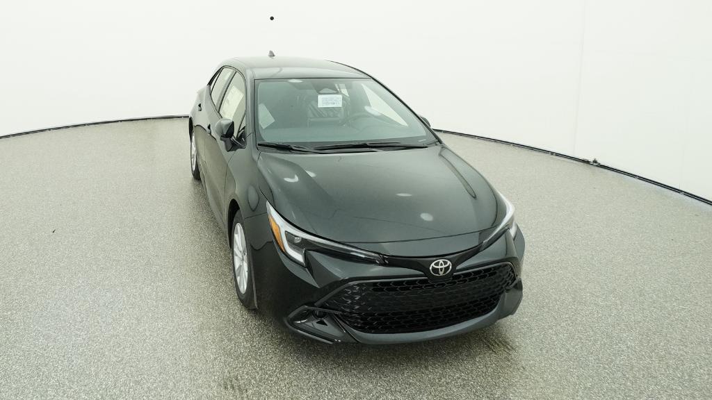 2026 Toyota Corolla SE photo 2