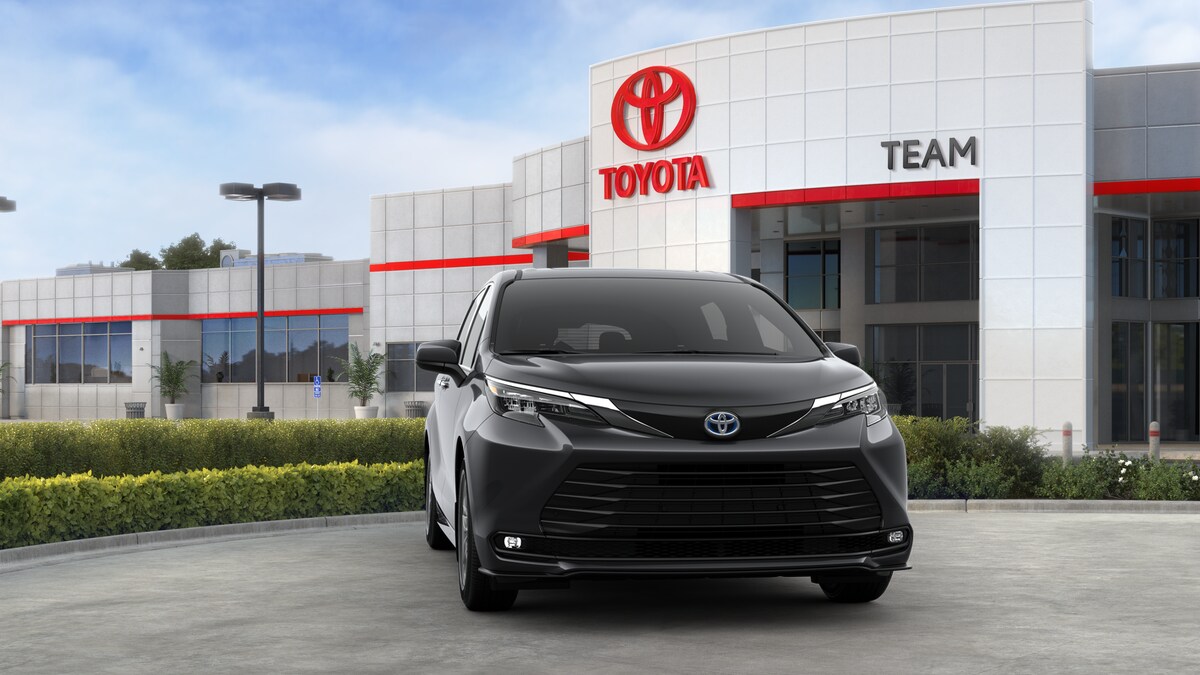 2025 Toyota Sienna XLE - Photo 51