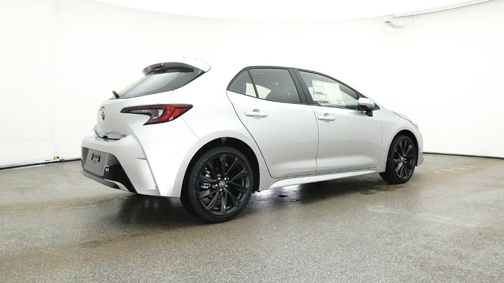 2025 Toyota Corolla XSE photo 4
