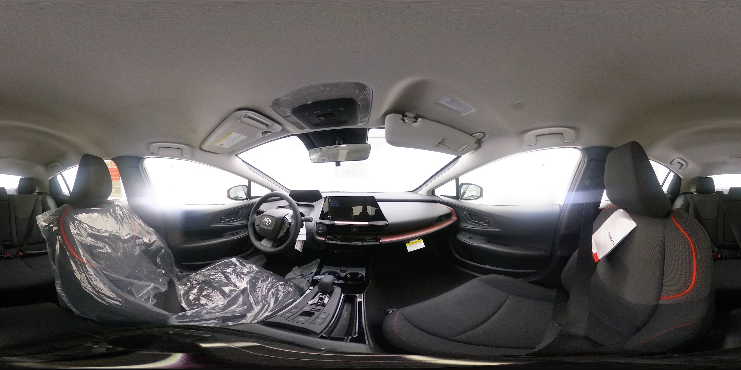 2026 Toyota Prius Plug-in Hybrid SE - Photo 33