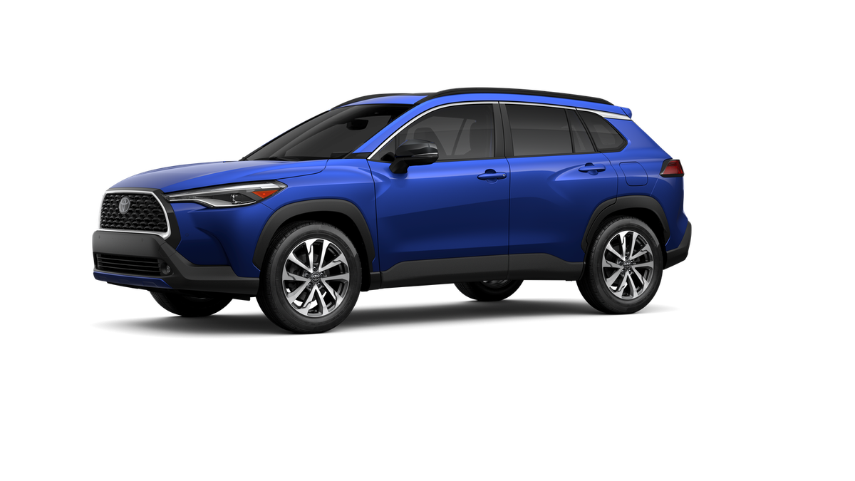 2025 Toyota Corolla Cross XLE photo 4