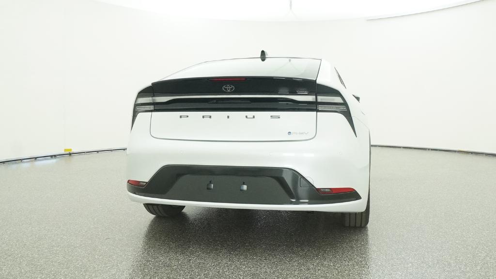 2026 Toyota Prius Plug-in Hybrid XSE photo 3