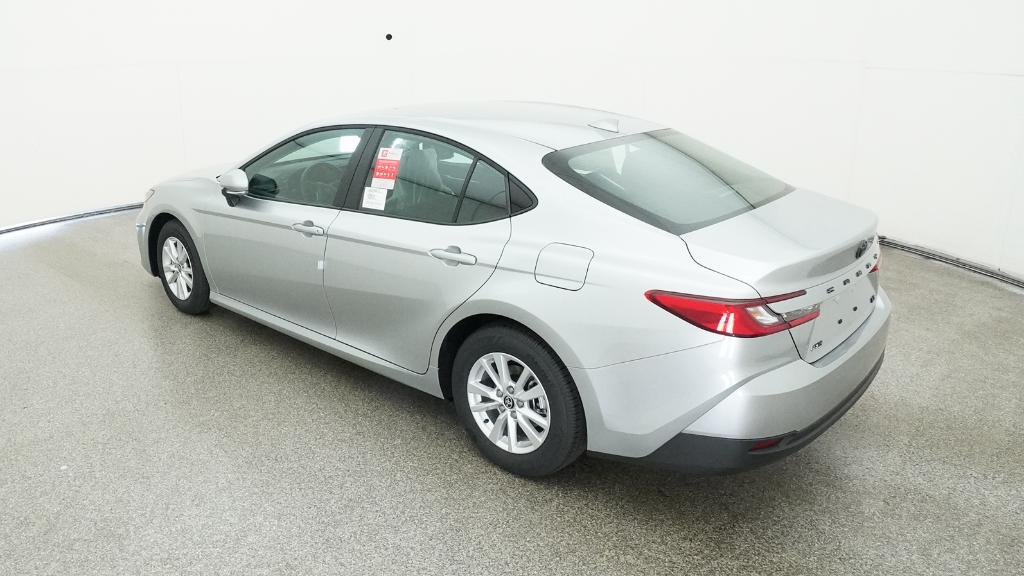 2026 Toyota Camry LE photo 2