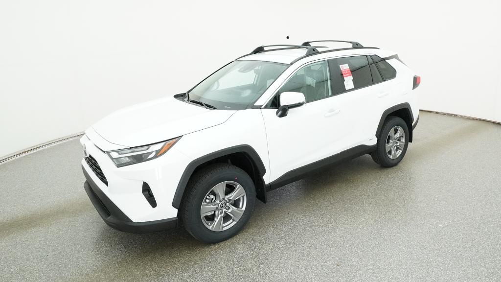 2025 Toyota RAV4 XLE's photo
