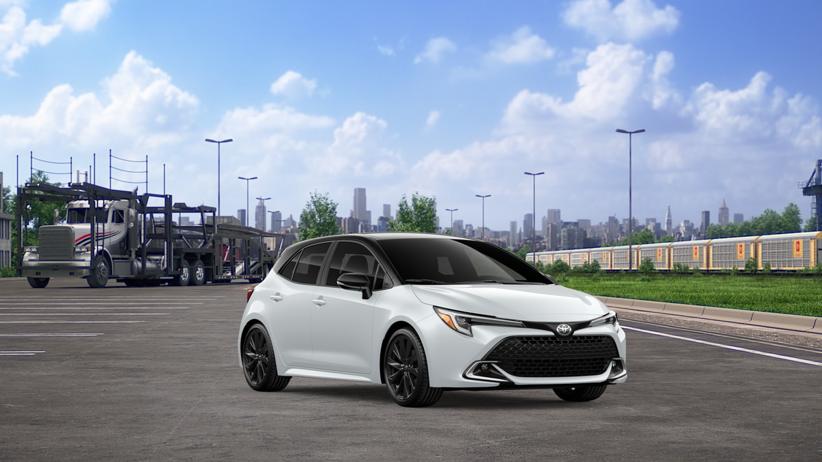 2027 Toyota Corolla Hatchback XSE - Photo 15