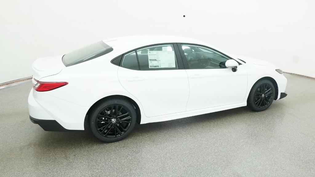 2026 Toyota Camry SE photo 4