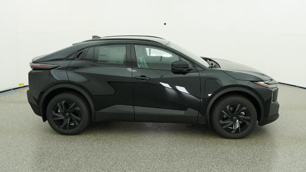 New 2026 Toyota C-HR SE SUV