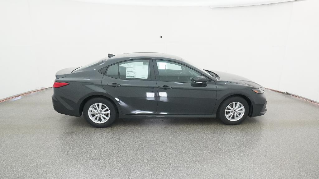 2026 Toyota Camry LE photo 3