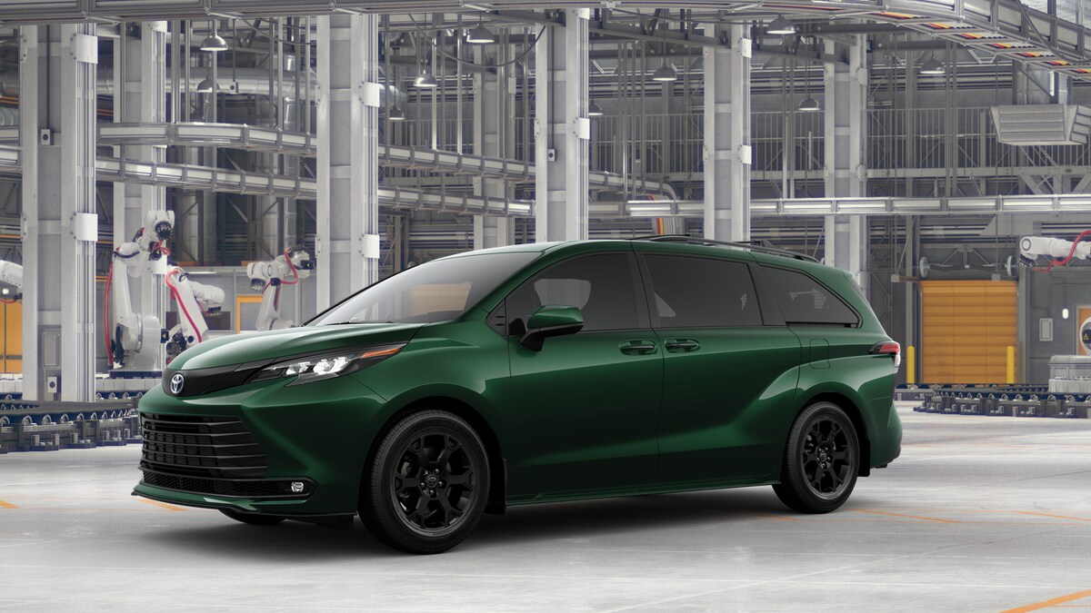 2025 Toyota Sienna Woodland Edition photo 3
