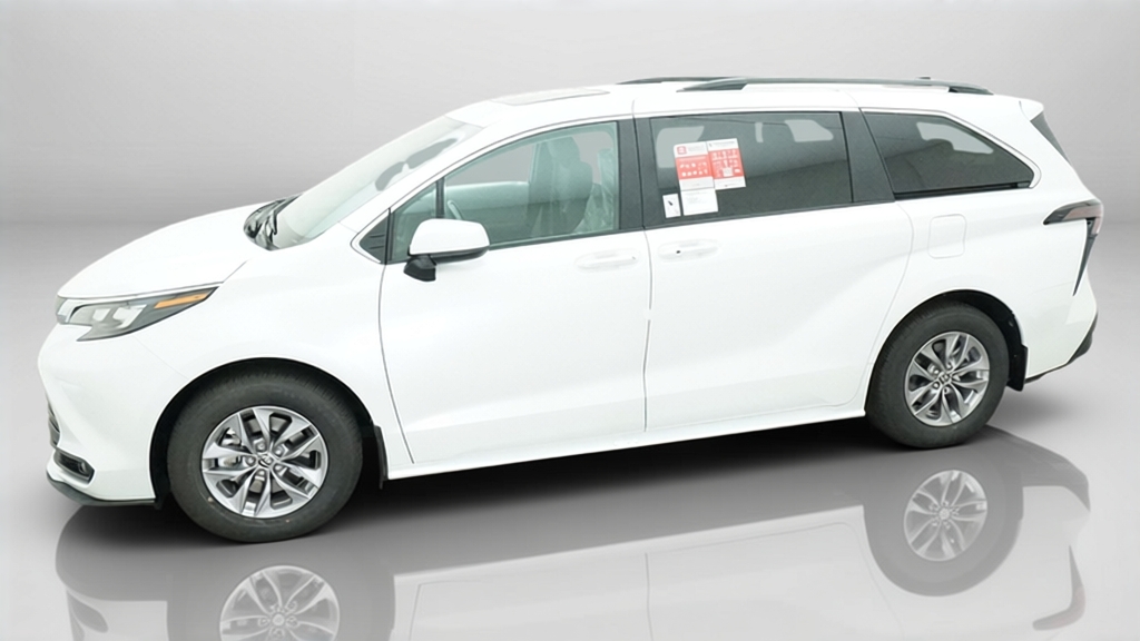 New 2026 Toyota Sienna XLE Van Passenger Van