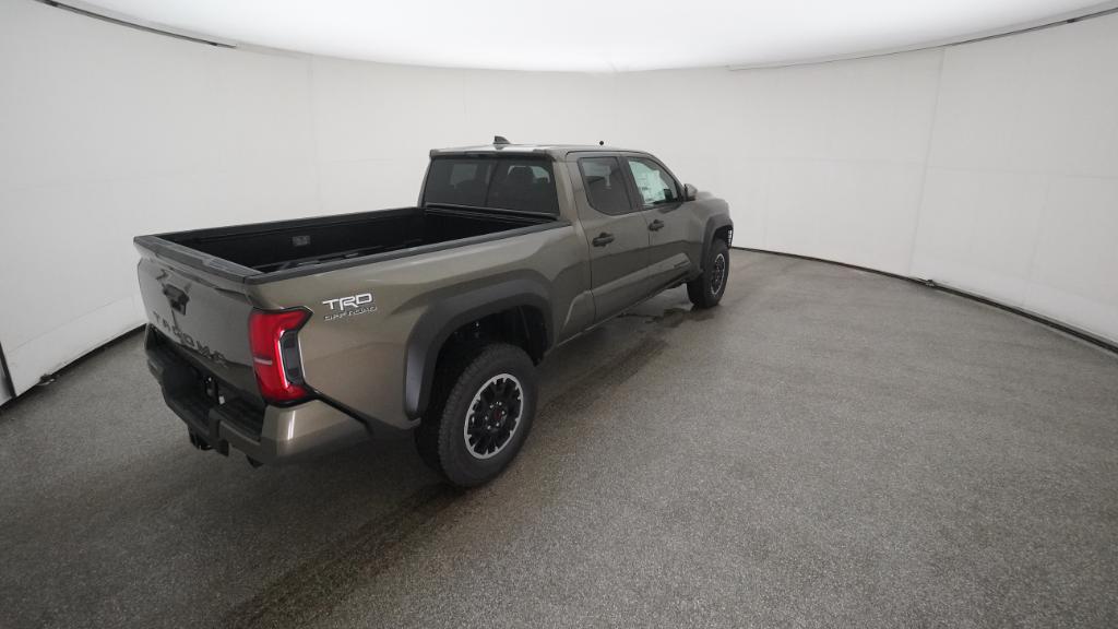 2025 Toyota Tacoma TRD Off-Road photo 4