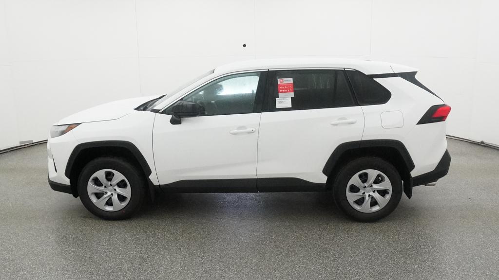 2025 Toyota RAV4 LE photo 4